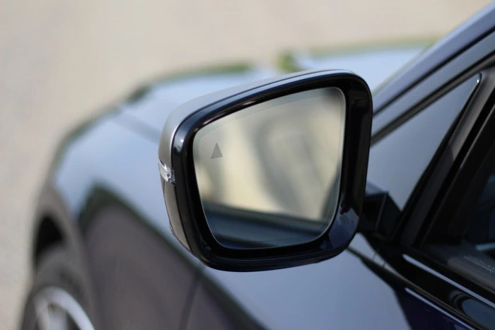انواع آینه بغل اتومبیل