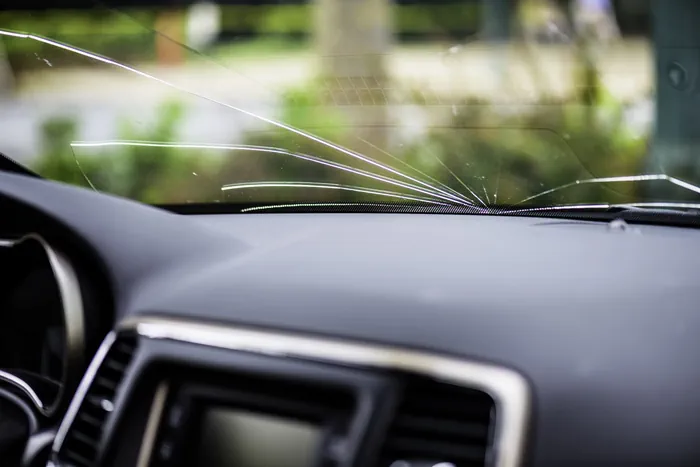 تعویض شیشه اتومبیل